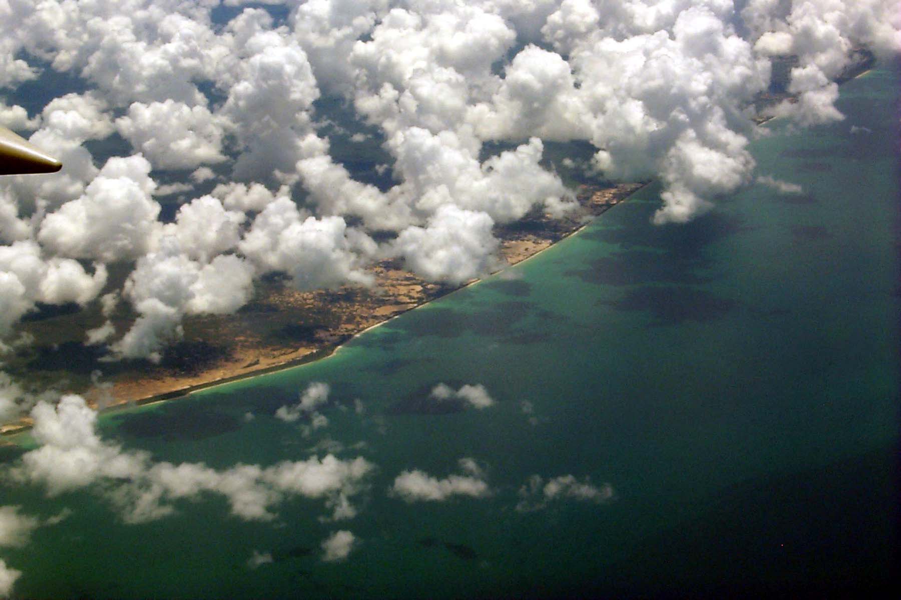 B99_Coast1.JPG (1484548 bytes)