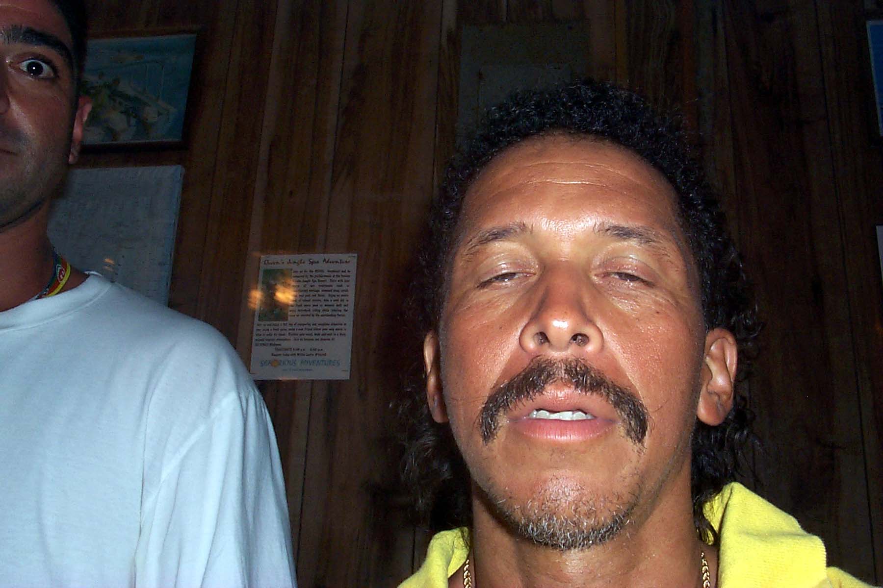 B99_DinnerCharles.JPG (1535169 bytes)
