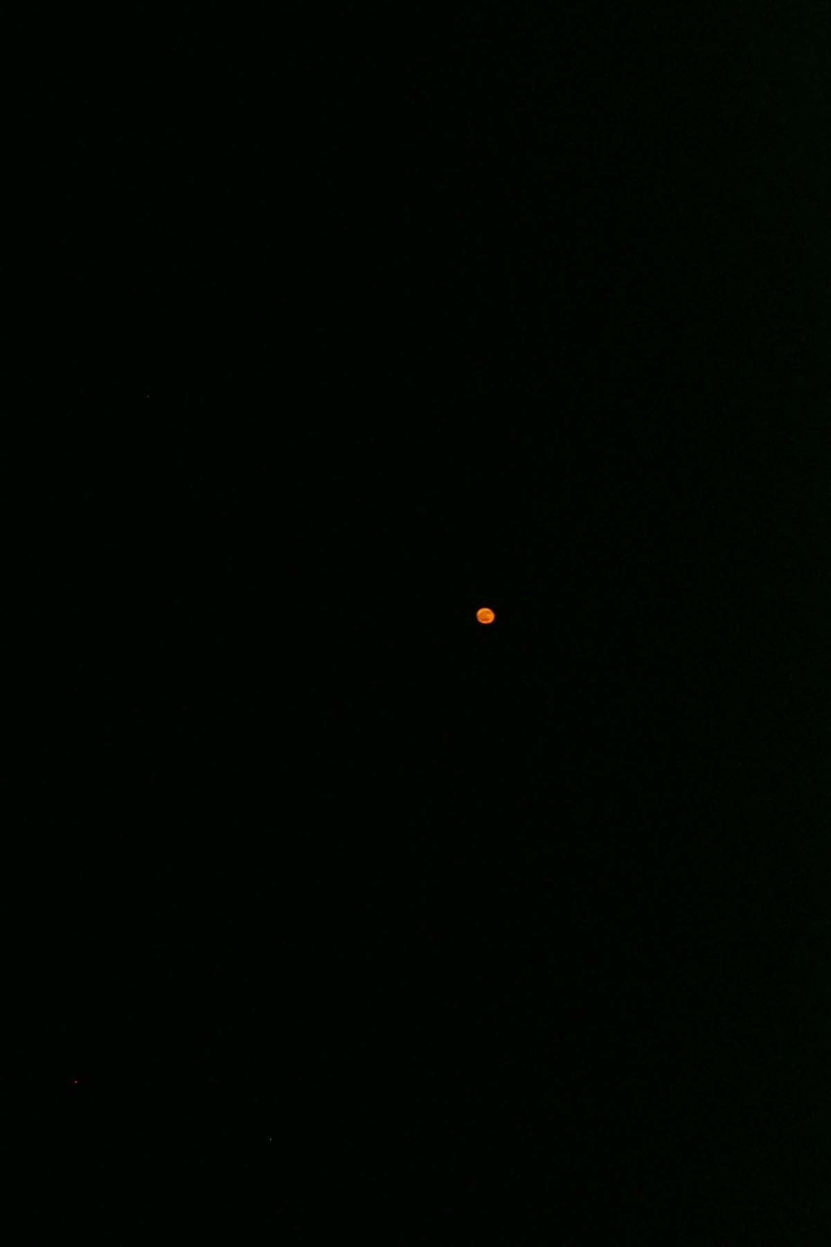 B99_MoonRise7.JPG (459513 bytes)