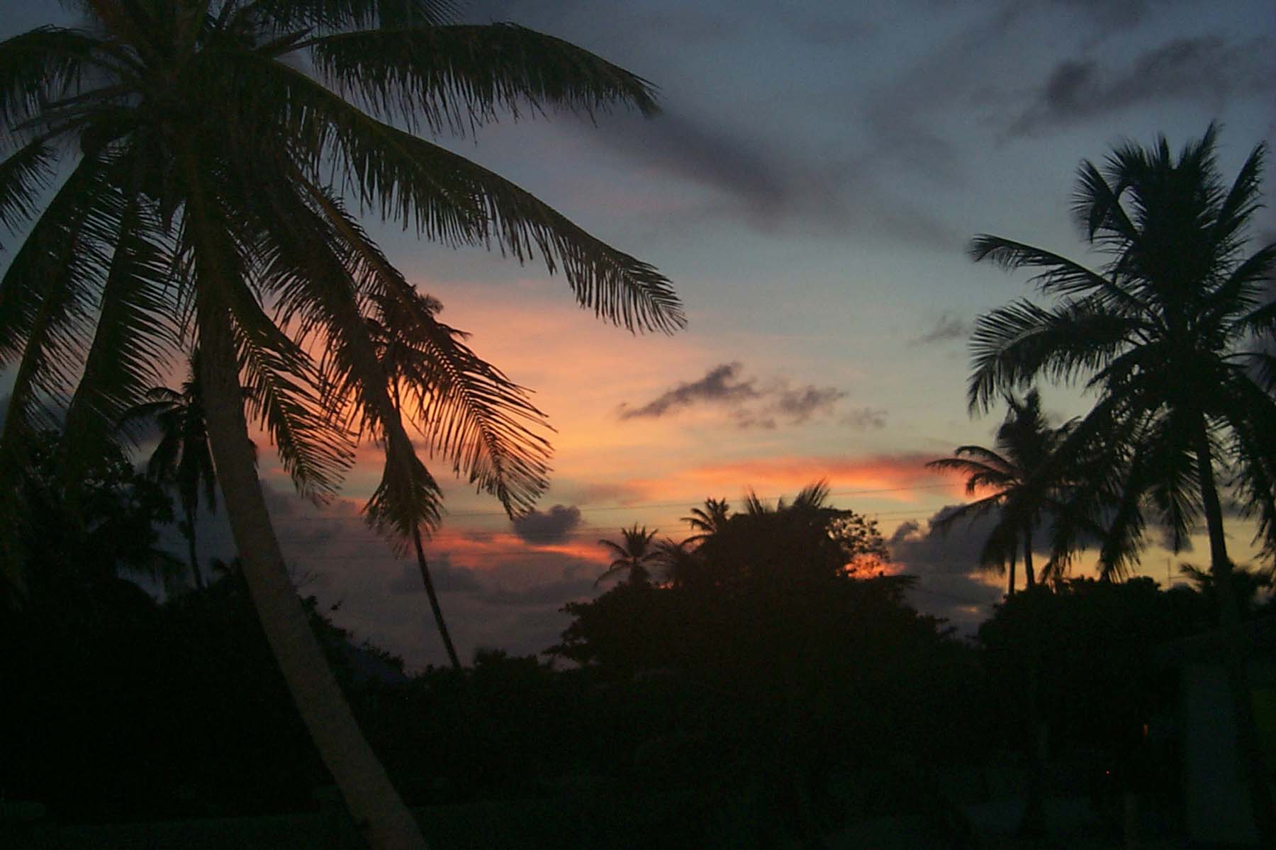 B99_Sunset3.JPG (1354045 bytes)