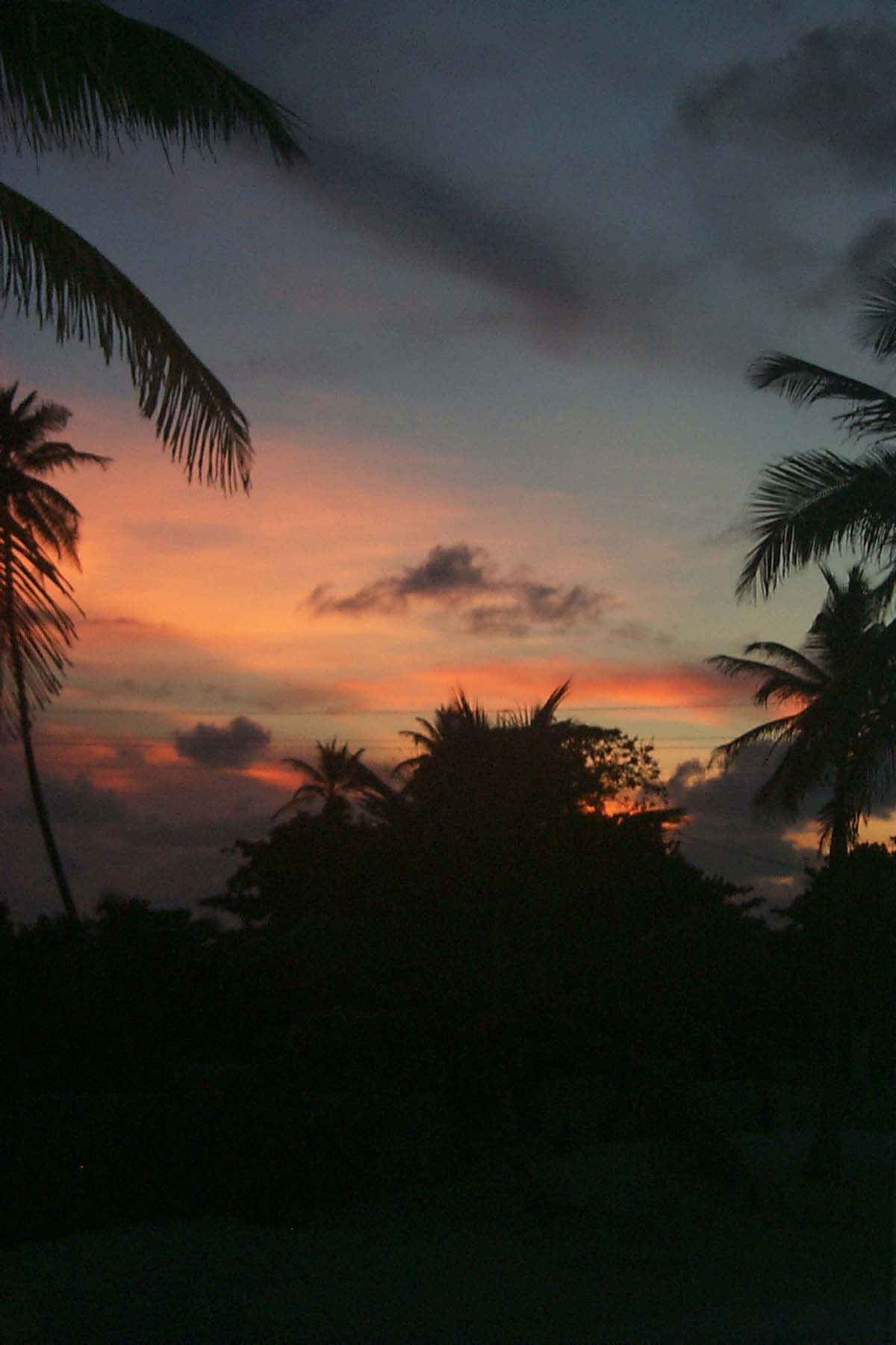 B99_Sunset4.JPG (1276118 bytes)