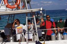 boat8_s.jpg (42406 bytes)